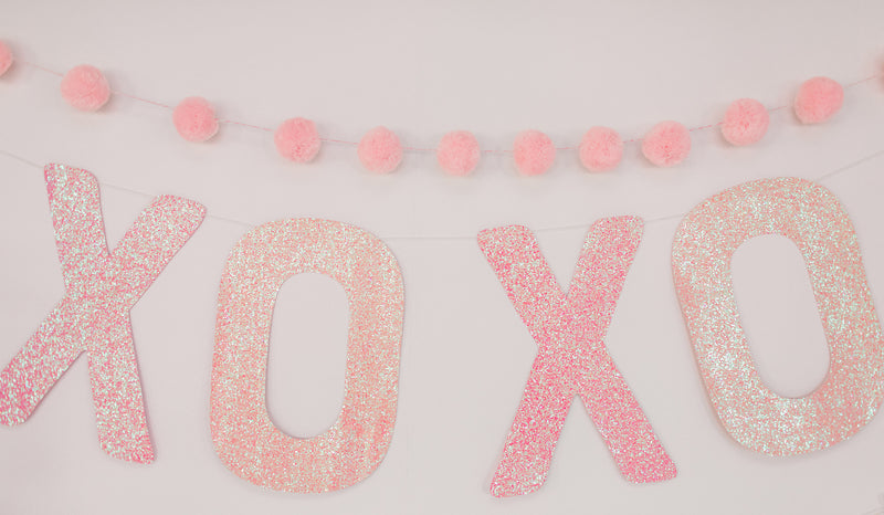 XOXO Glitter Banner Set