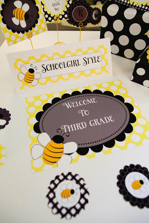 Welcome Door Sign | Happy Honeybee | UPRINT | Schoolgirl Style