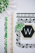 Load image into Gallery viewer, Boho Greenery Leaves Bulletin Board Border