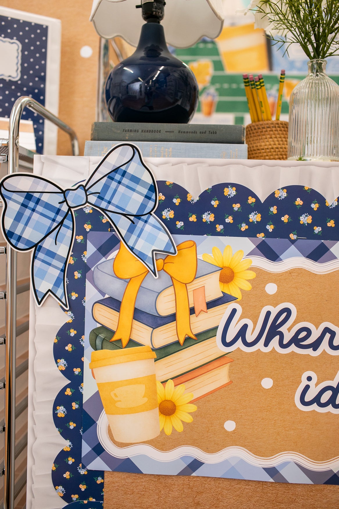 stars hollow bow cutouts