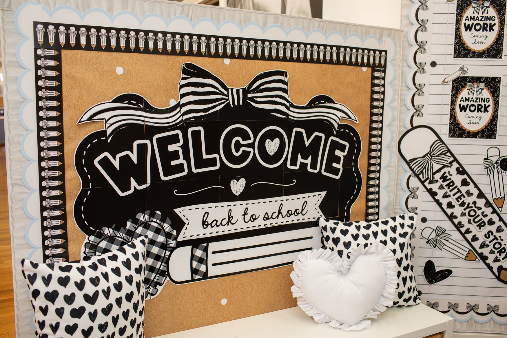 Printable Classic Black and White Welcome Back to School | Simply Sweet