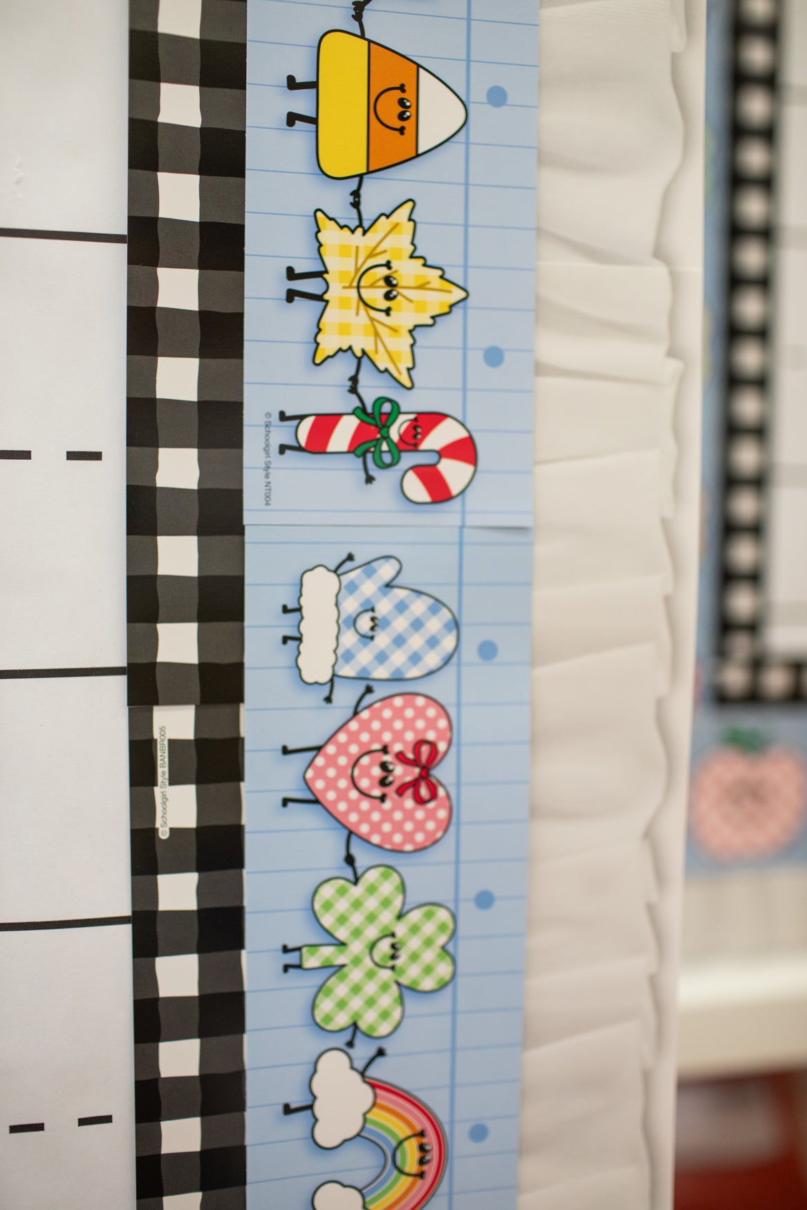 Happy Little Moments Retro Bulletin Board Border | 90s Teacher