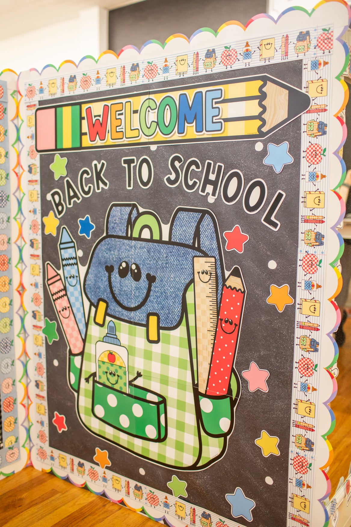 Welcome Back To School Retro Bulletin Board Set | 90s Teacher