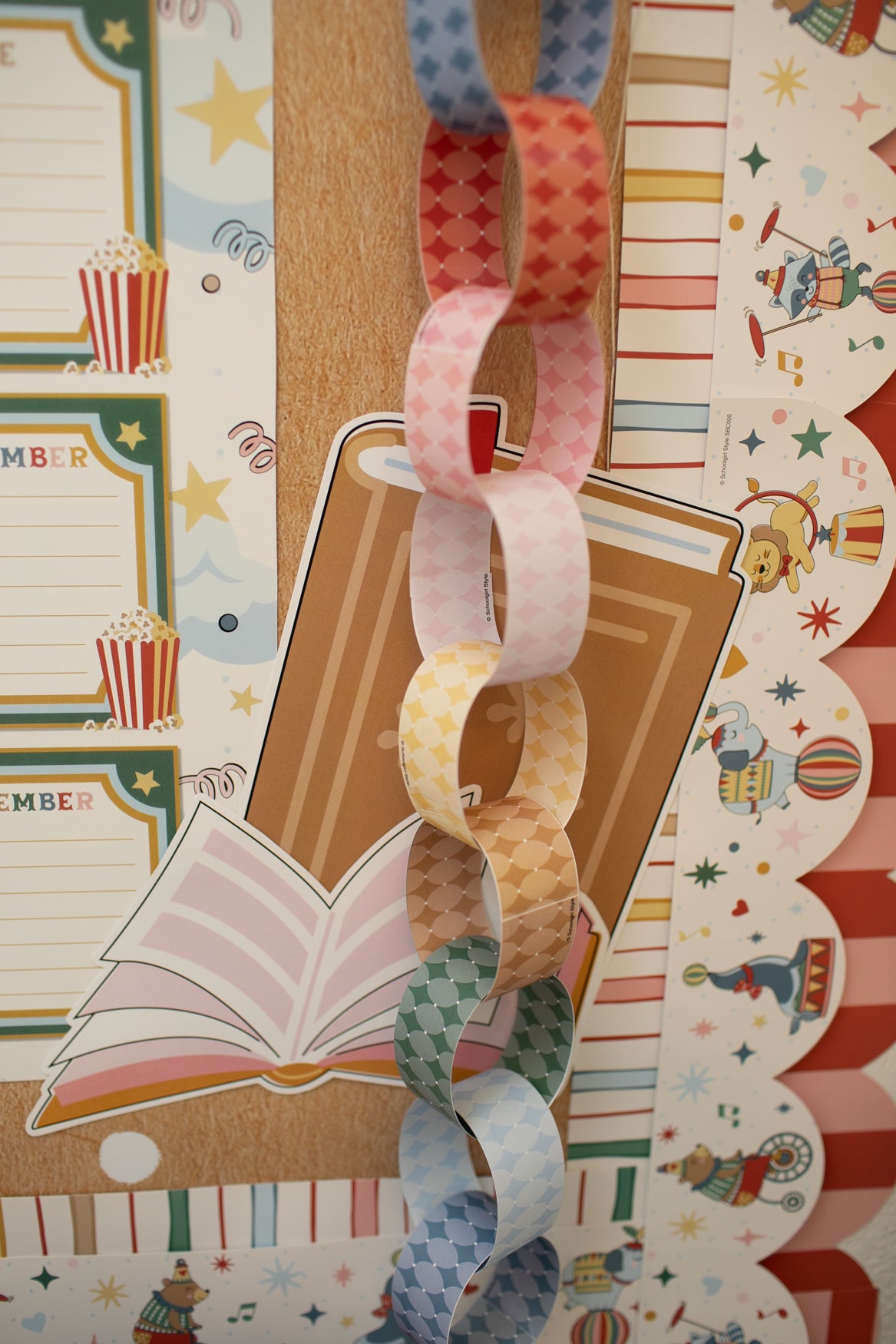 Printable Vintage Paper Chains | Storybook Circus
