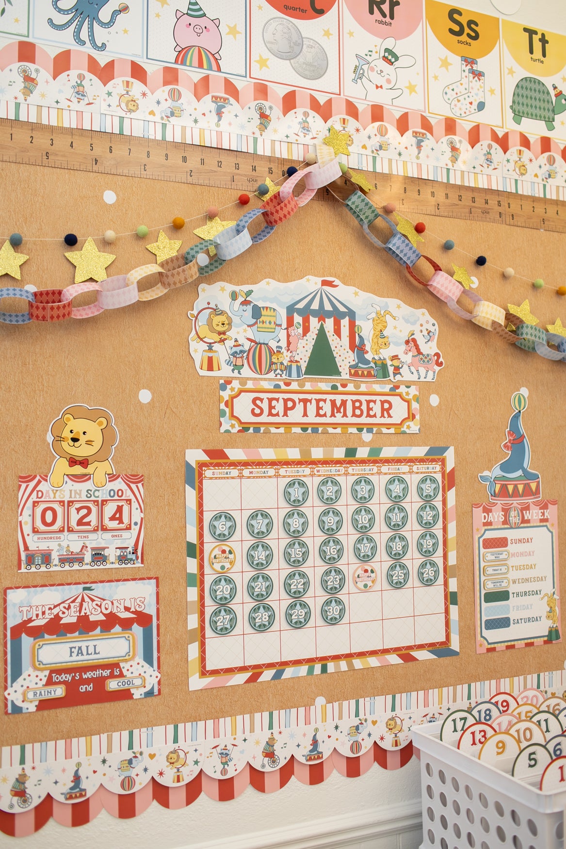 Vintage Circus Calendar Bulletin Board Set | Storybook Circus