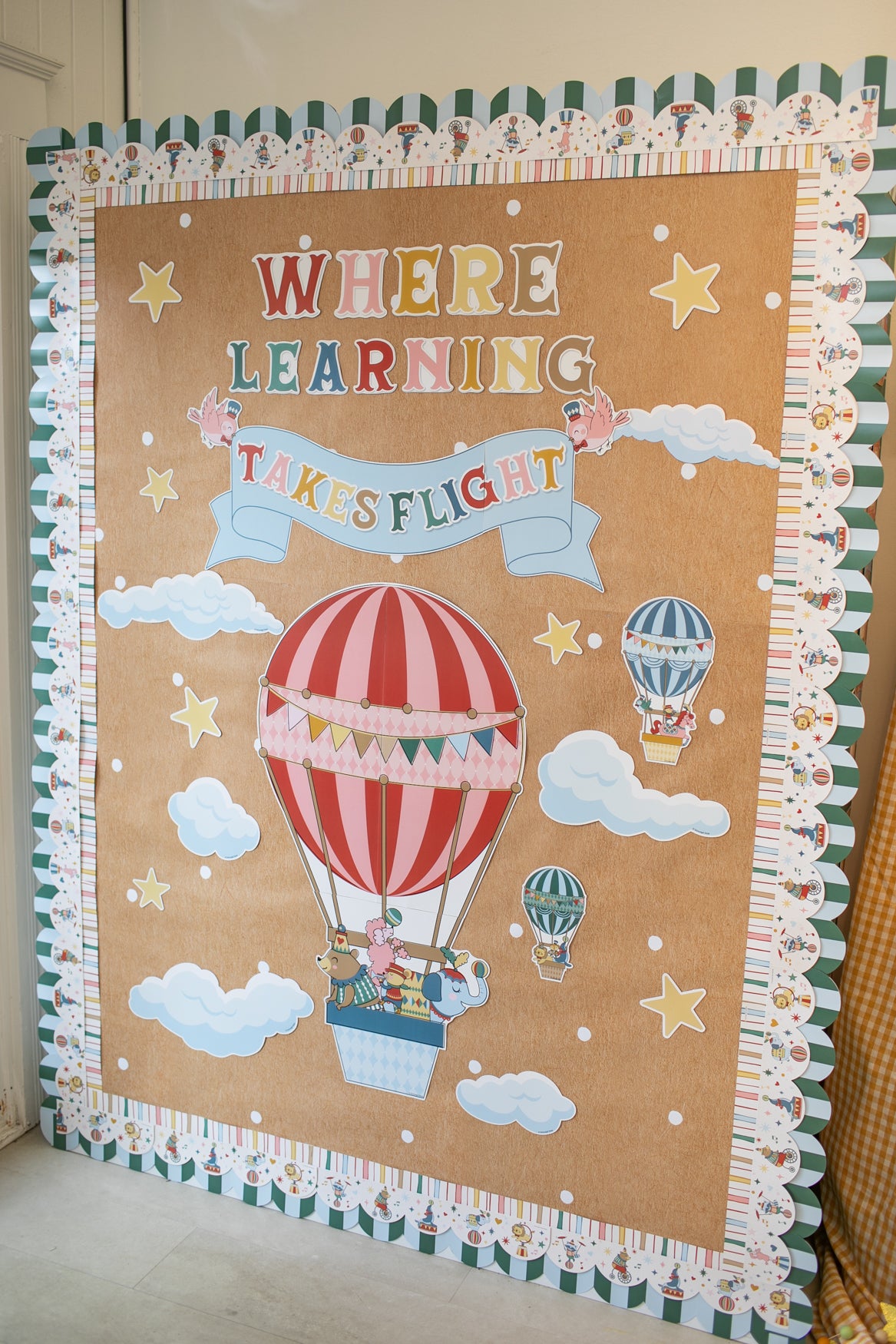 Learning Takes Flight Hot Air Balloon Door Decor Set | Storybook Circus