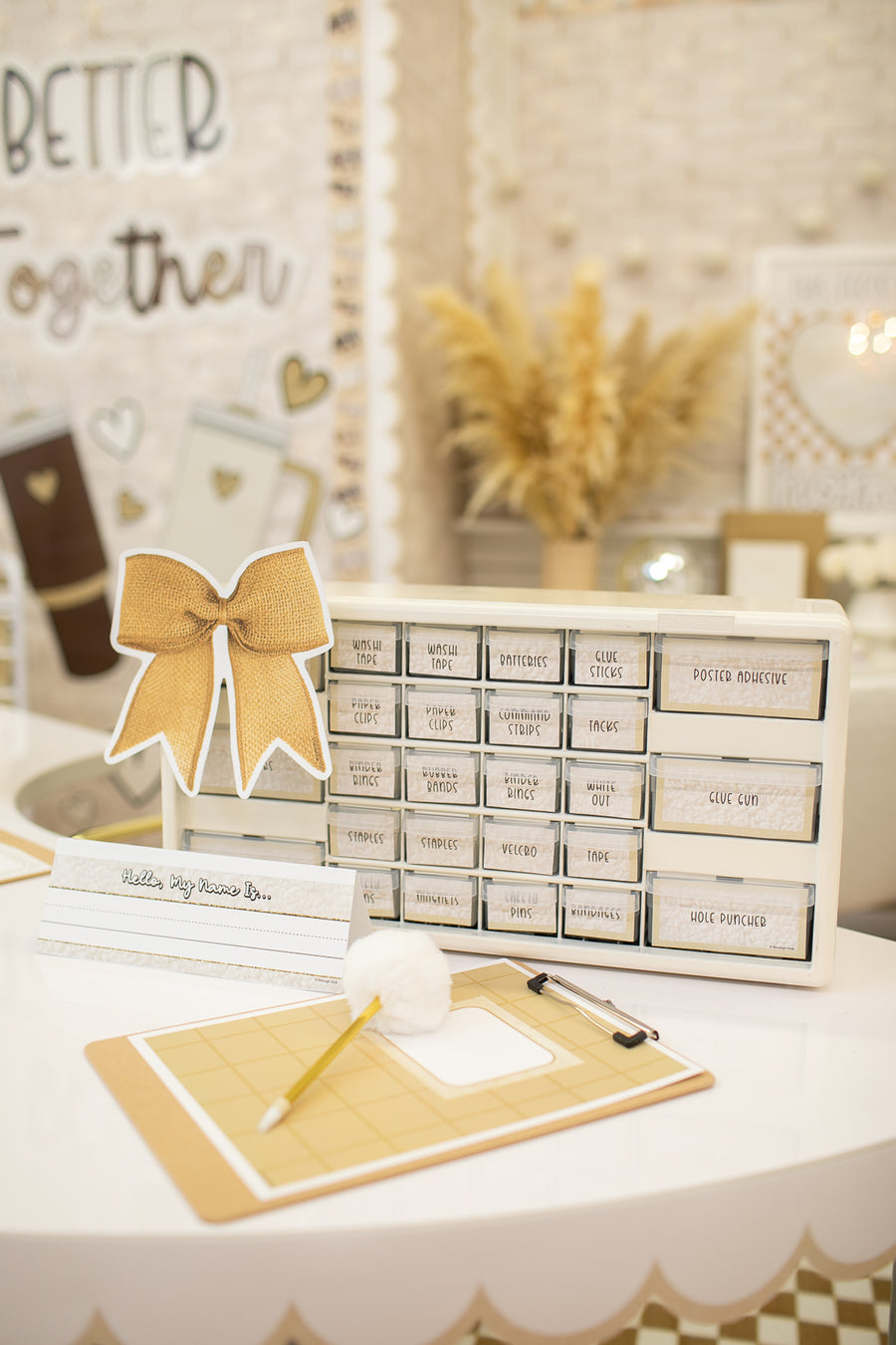 neutral-classroom-decor-cozy-collection-lookbook-schoolgirl-style