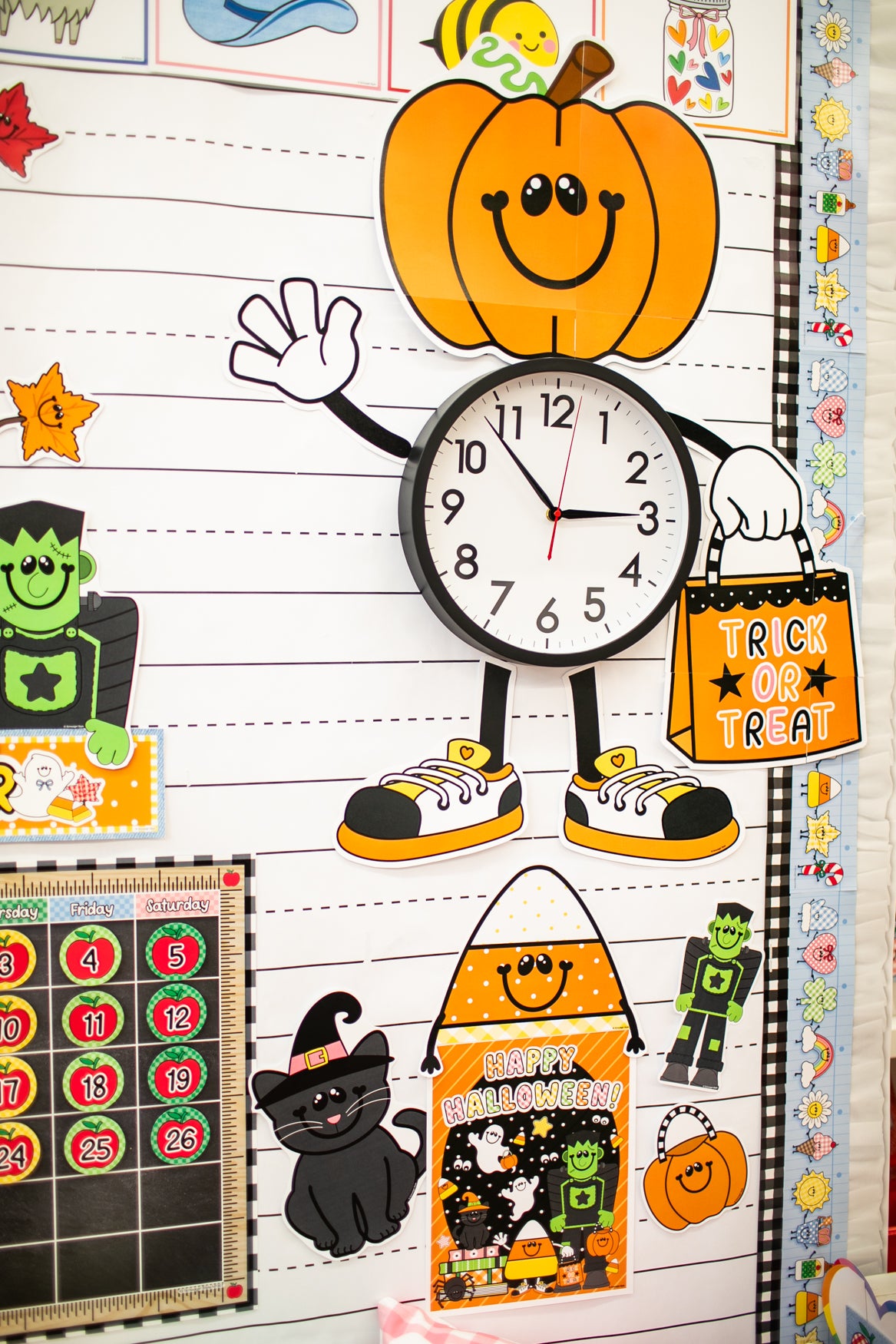 Printable Halloween Pumpkin Clock Decoration | 90s Teacher