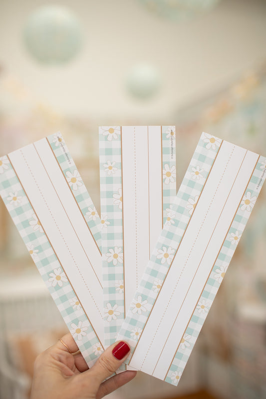 Mint Gingham Daisy Name Plates | Miss Honey's Cottage Classroom