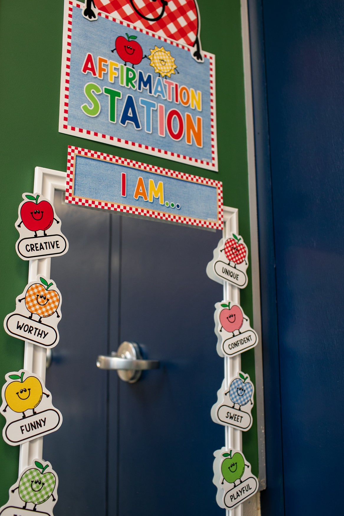 Printable Retro Affirmation Station | 90s Teacher