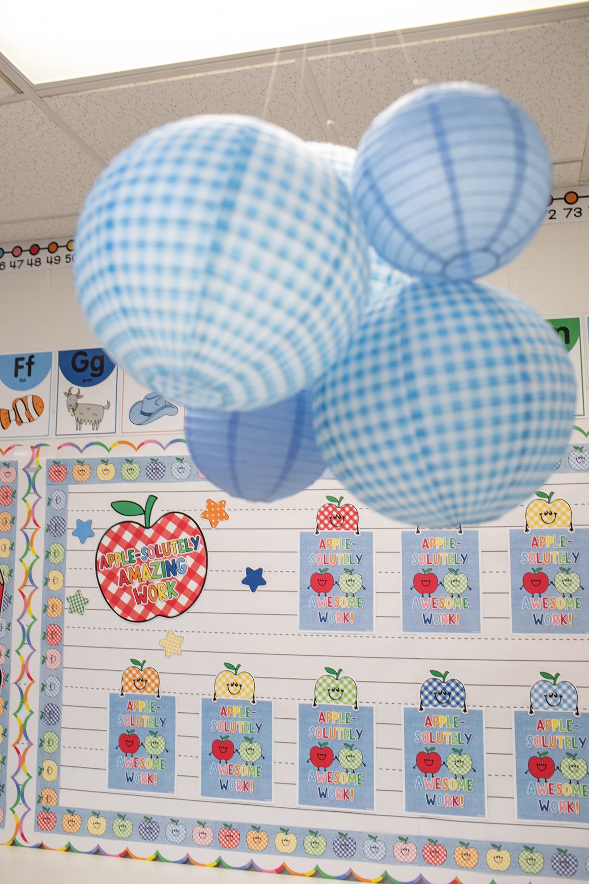 Gingham Lanterns 7 Pack | 90s Teacher