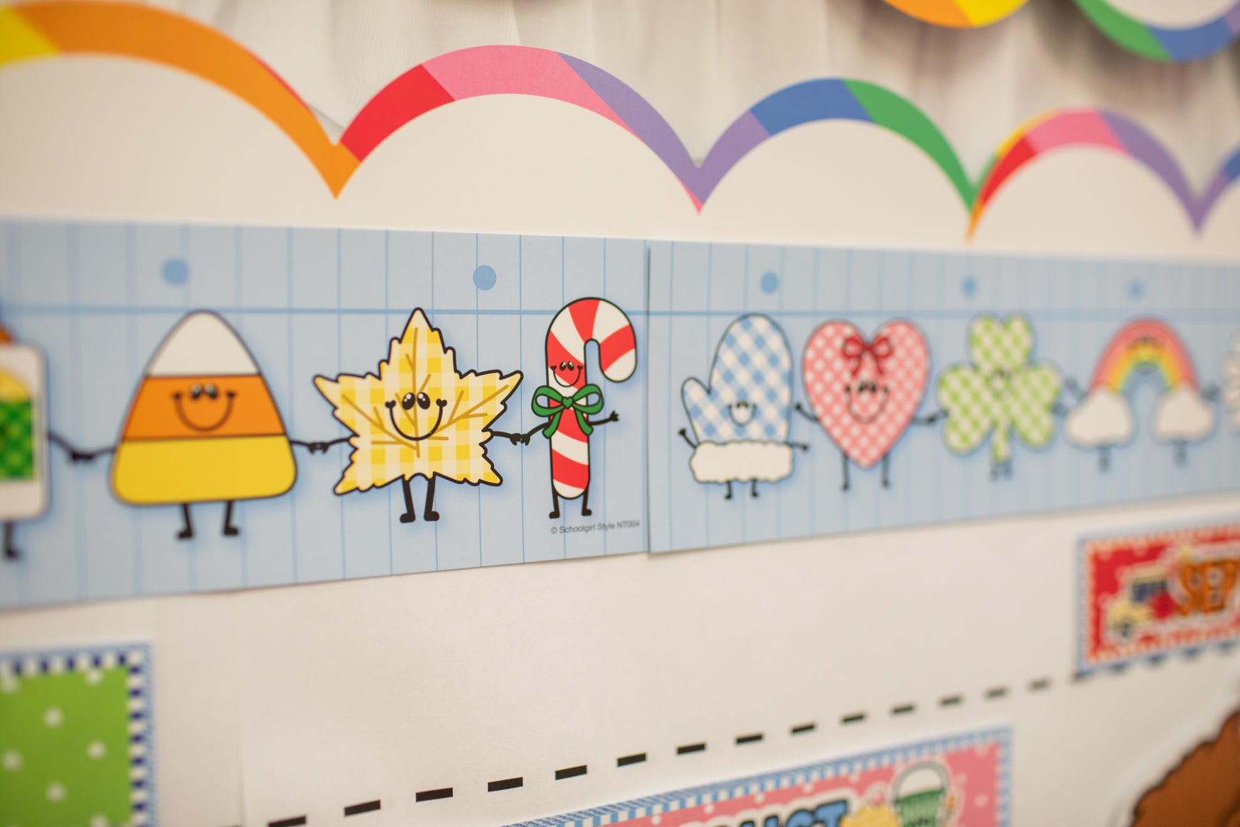 Printable Retro Happy Little Moments Border | 90s Teacher