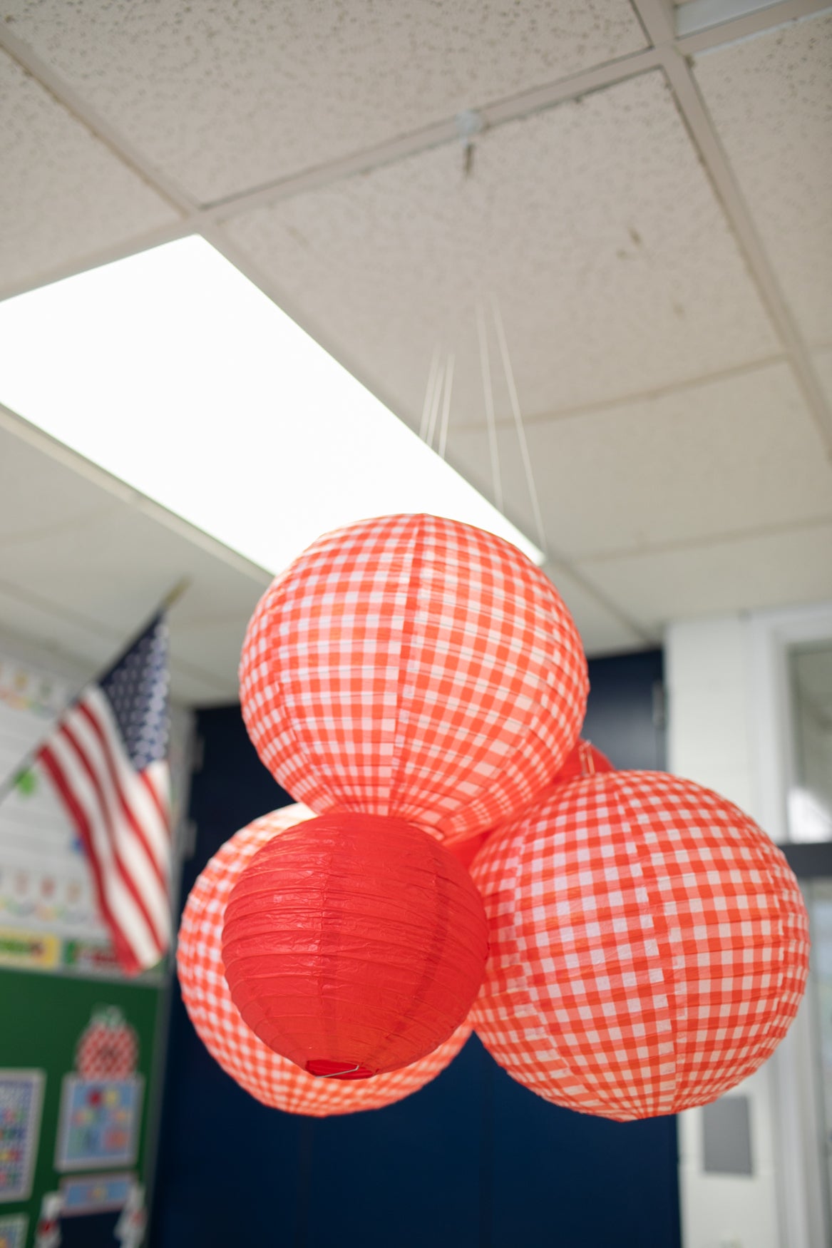Gingham Lanterns 7 Pack | 90s Teacher