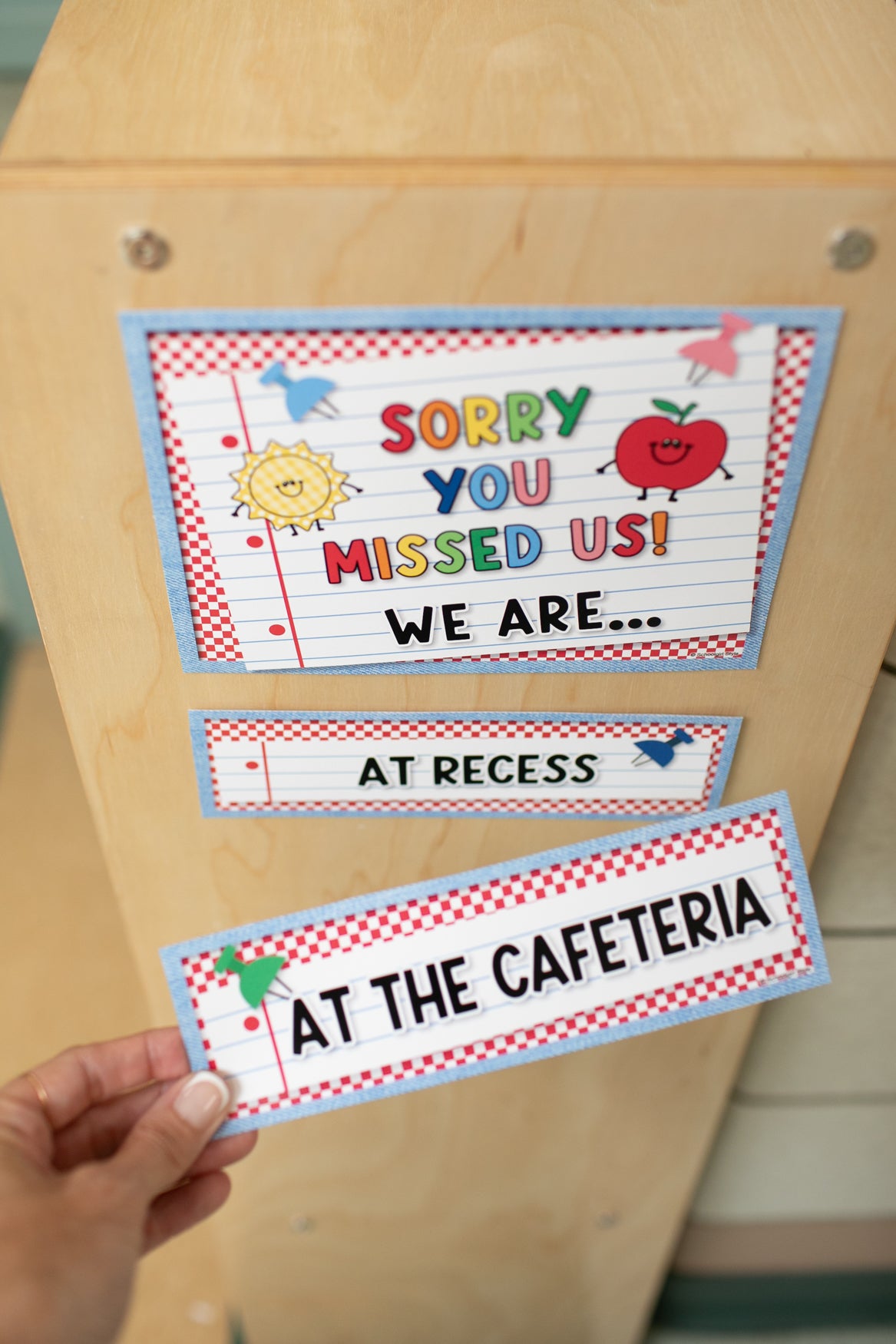 Printable Editable Find Our Class Retro Door Display | 90s Teacher