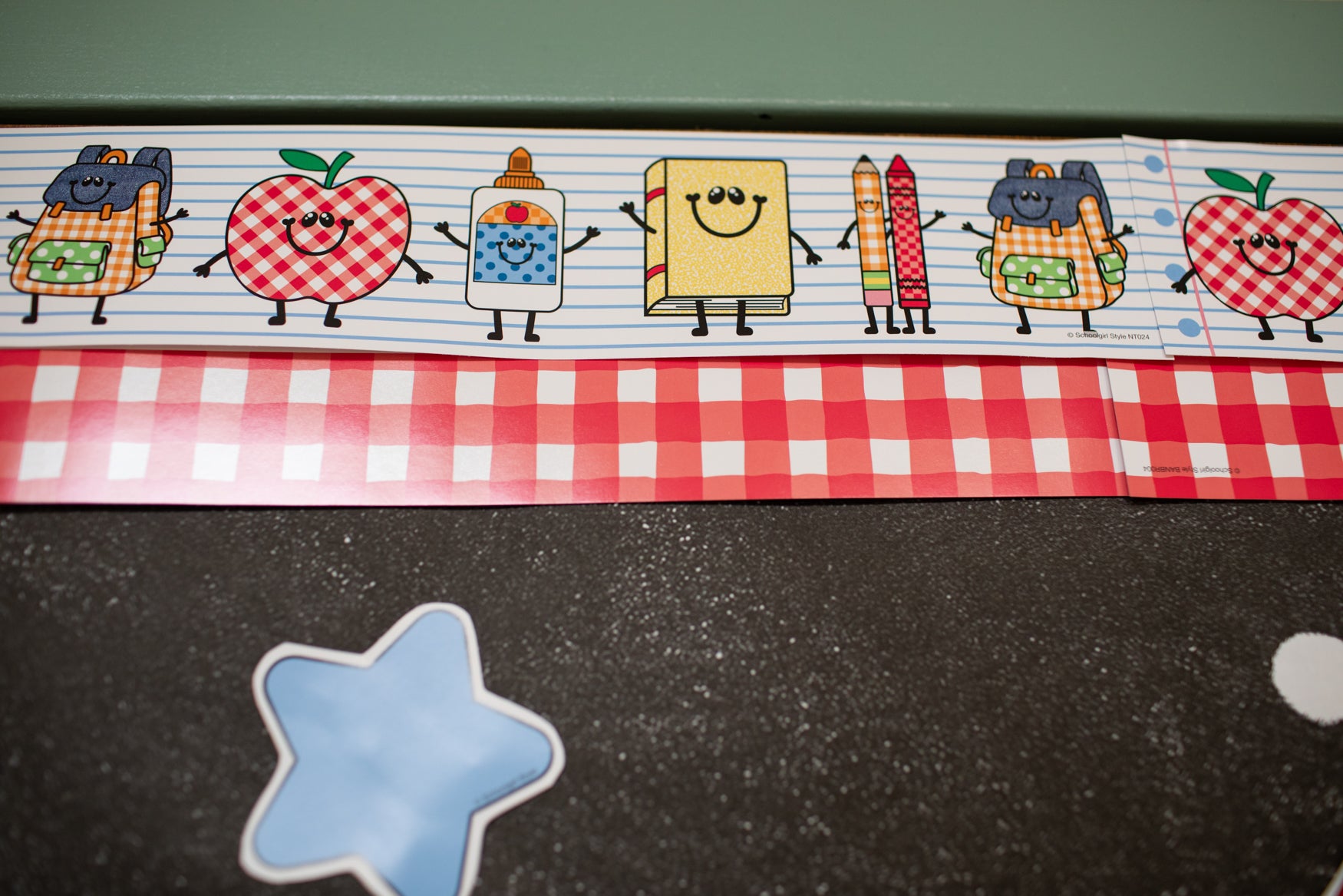 Printable Retro School Supply Friends Border | 90s Teacher