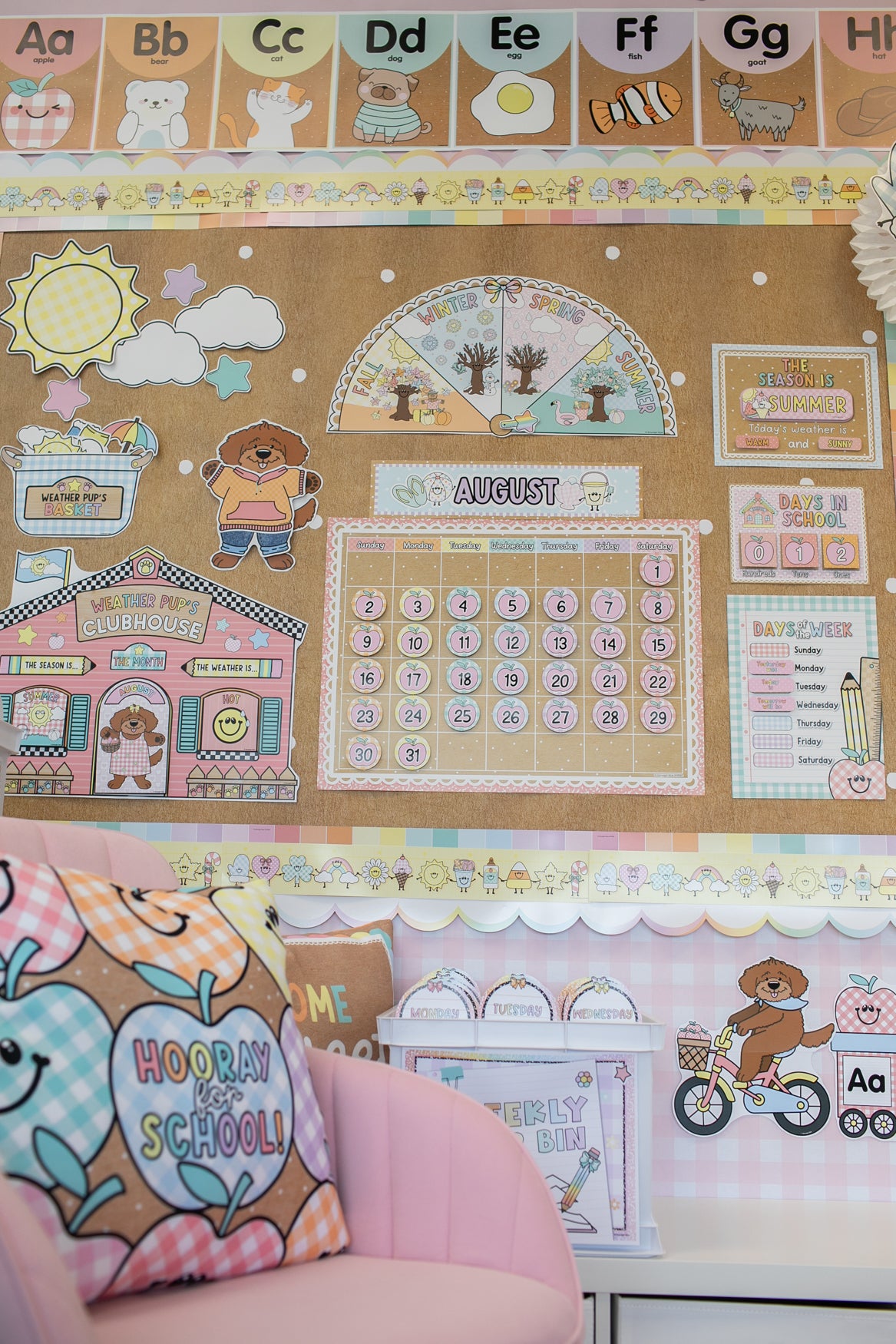 Calendar Bulletin Board Set | A Year In Pastel