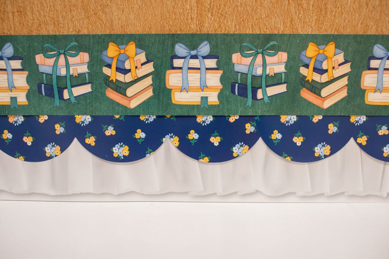 stars hollow book stack border