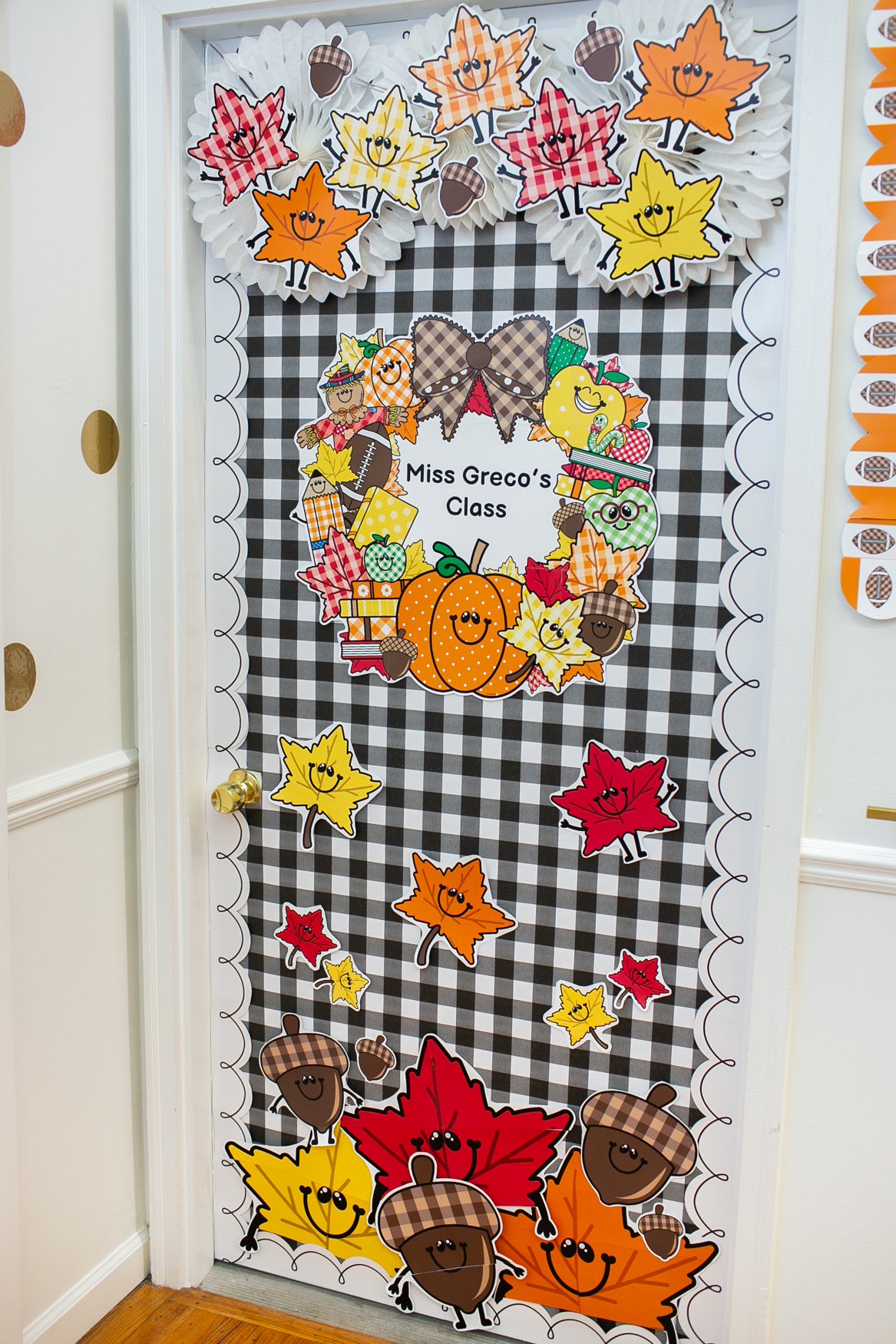 editable fall classroom wreath nostalgic and inspired by carson dellosa vintage classroom decor.  
