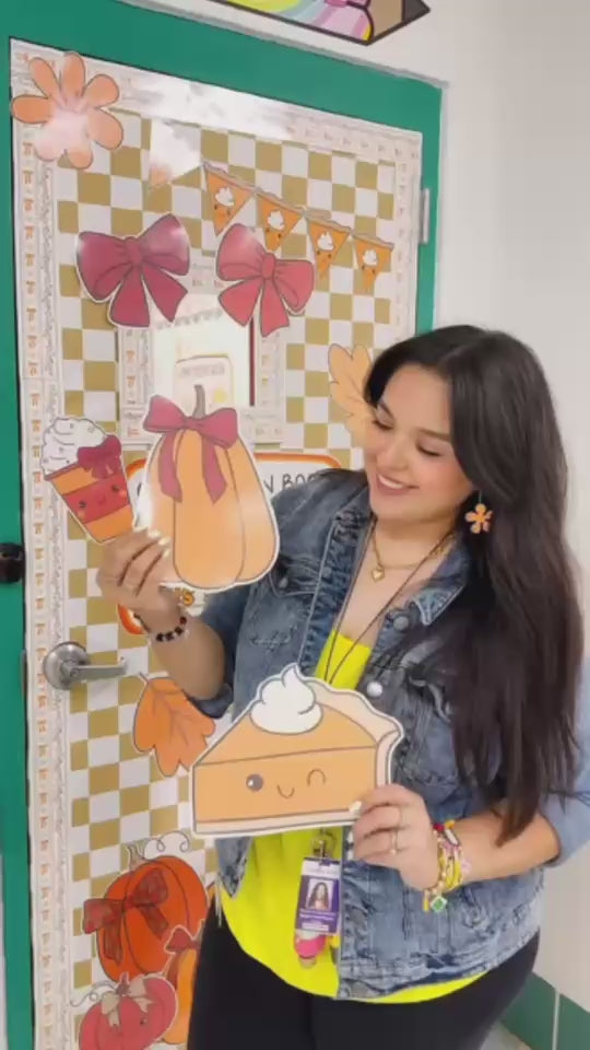 thanksgiving classroom door decor