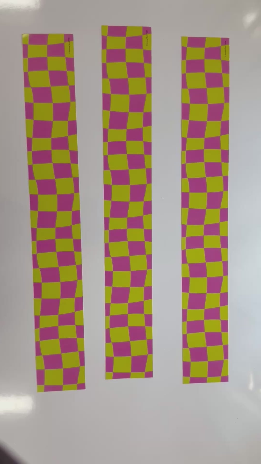 Pink and light green checkered border 