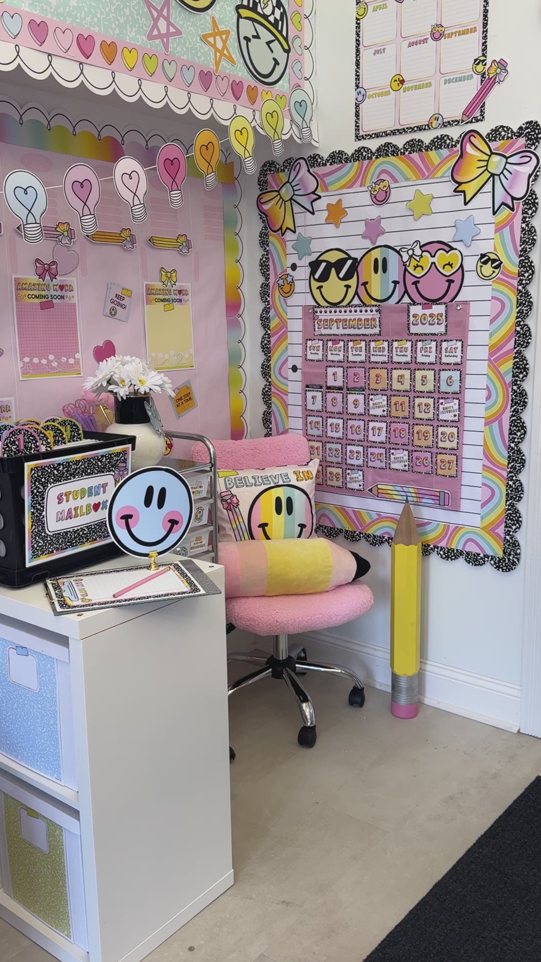 Rainbow pastel pocket chart calendar 