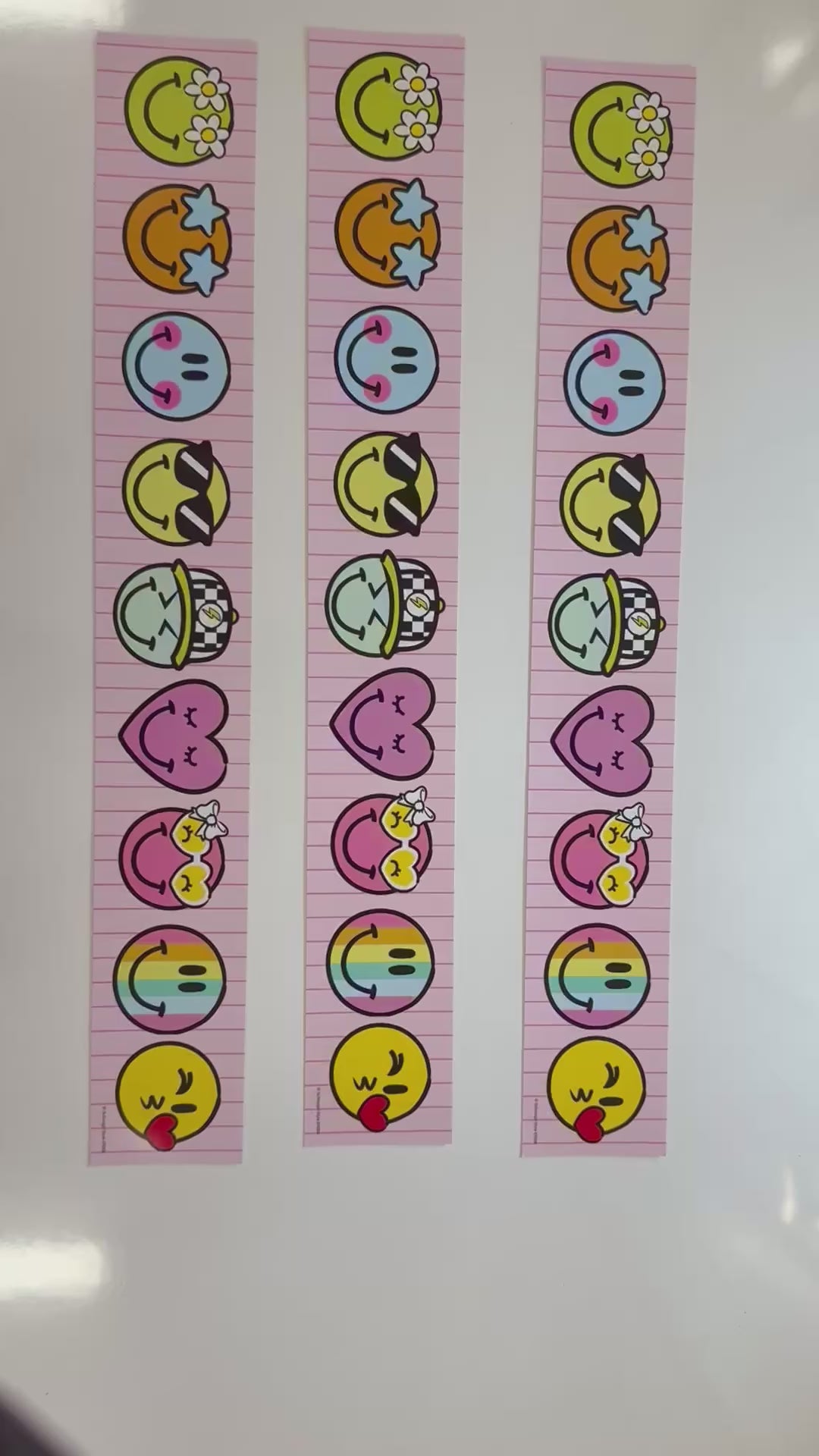 Rainbow smiley faces border 