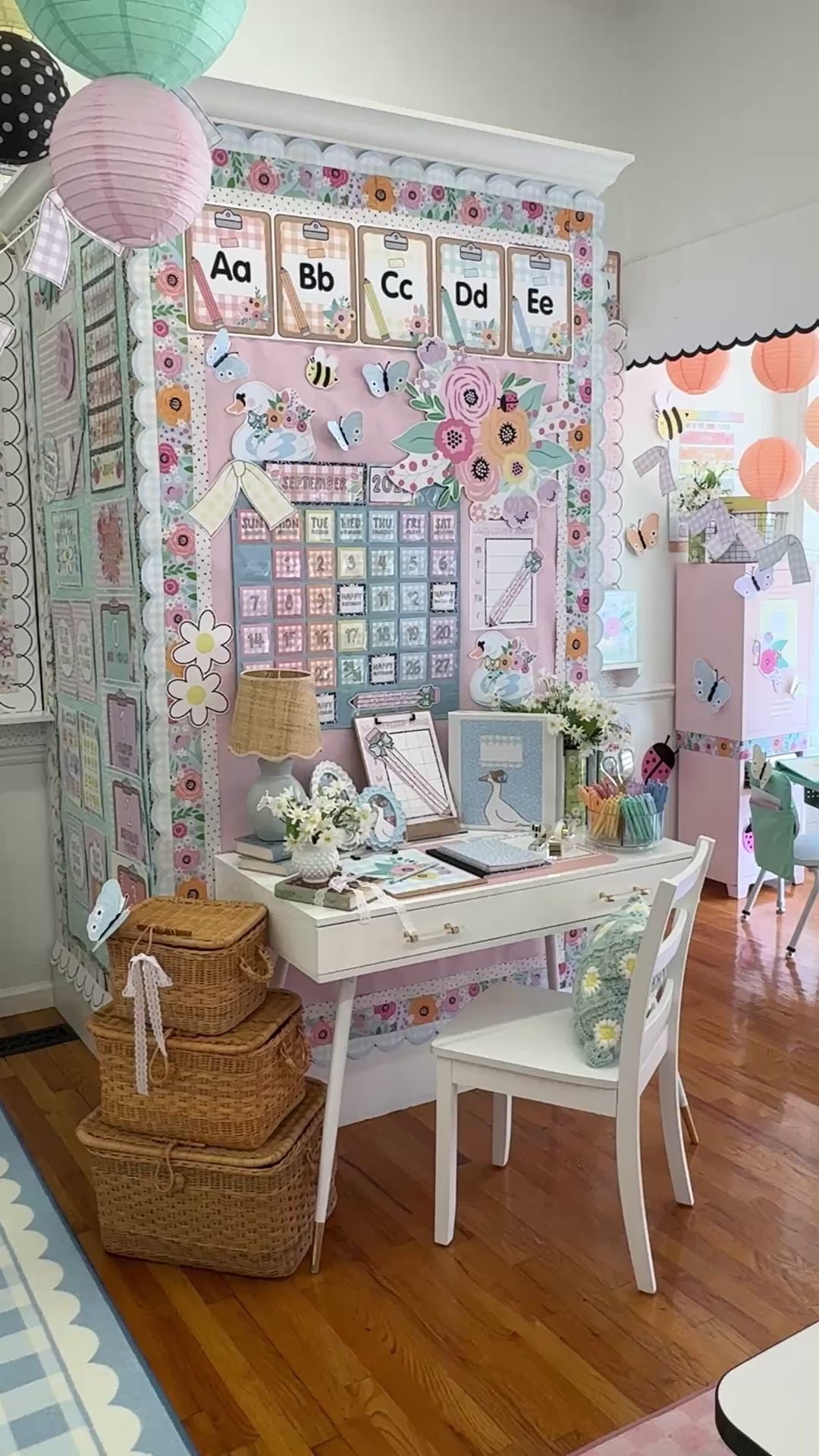 pastel pocket chart calendar 