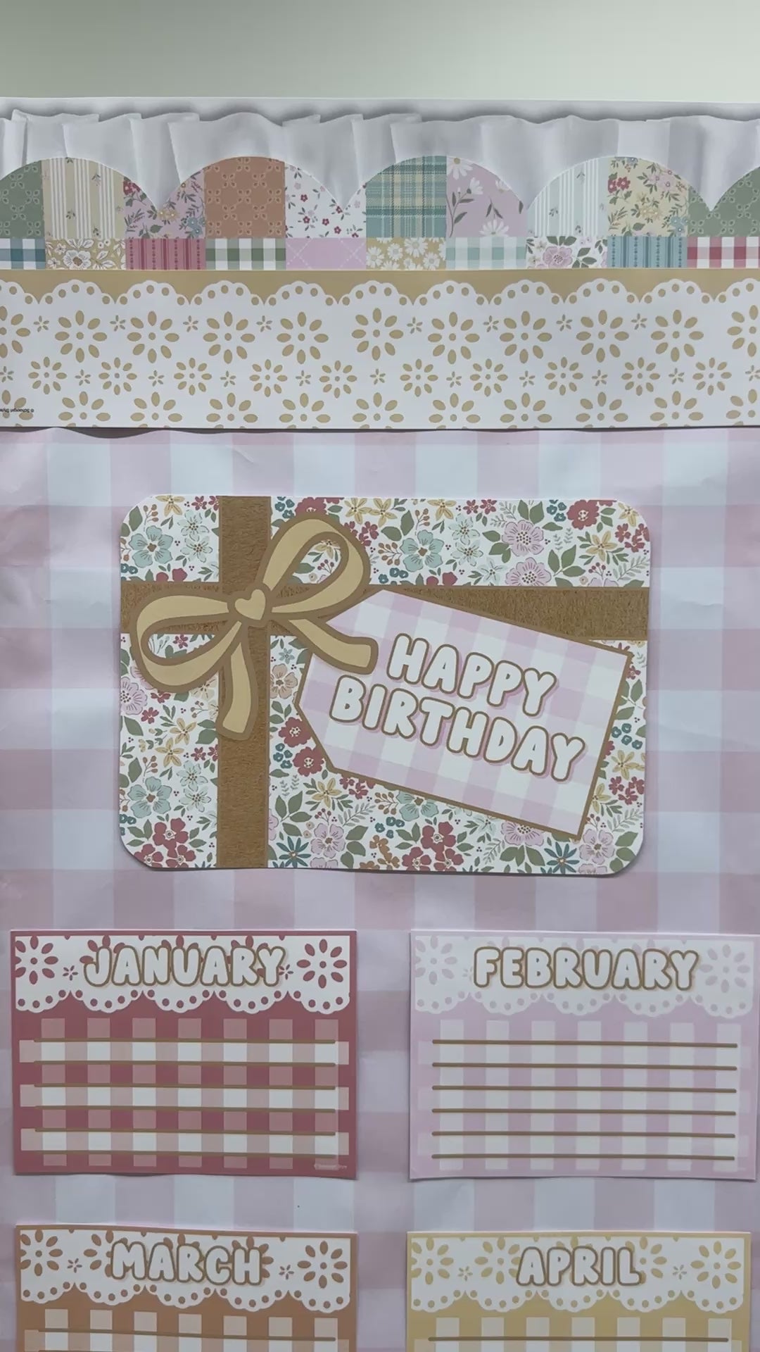miss honey cottage classroom golden lace trim border