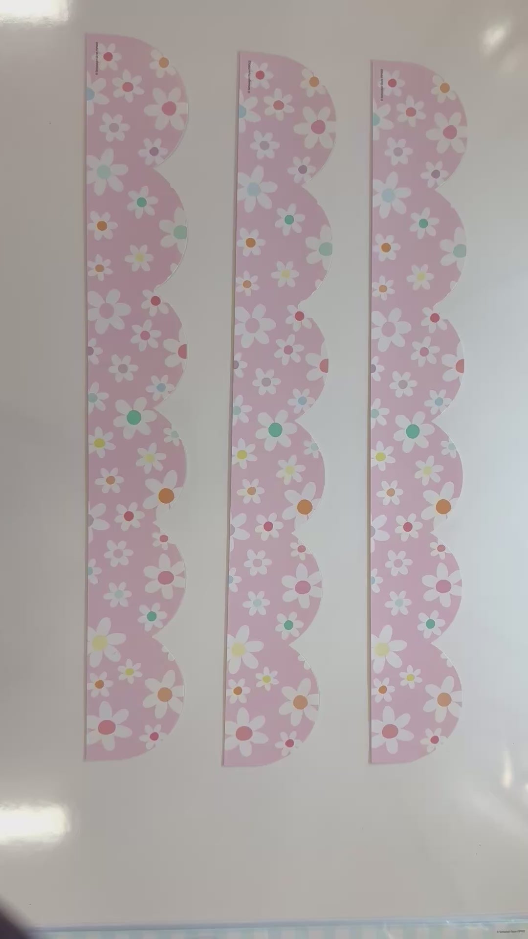 Pink pastel with white flowers border 