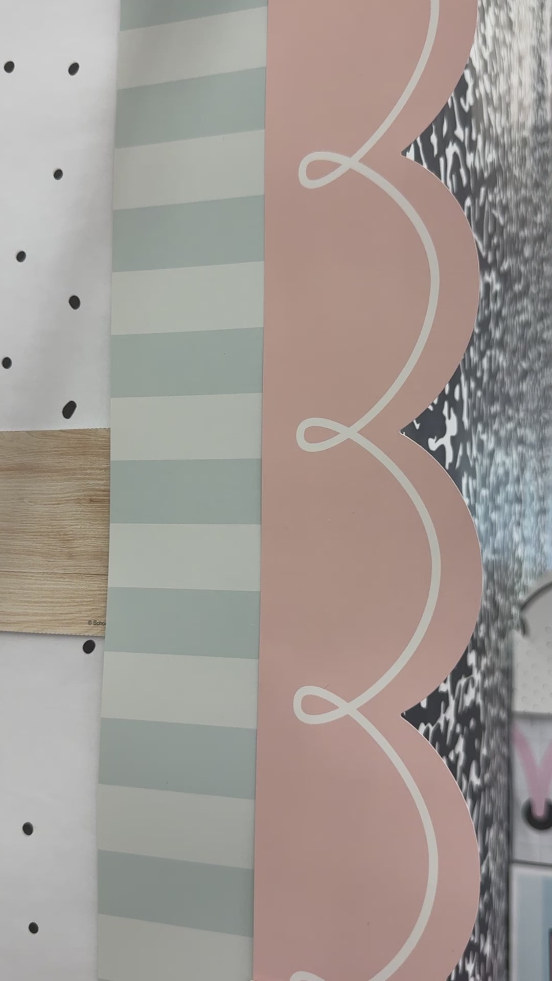 Frosted mint striped border