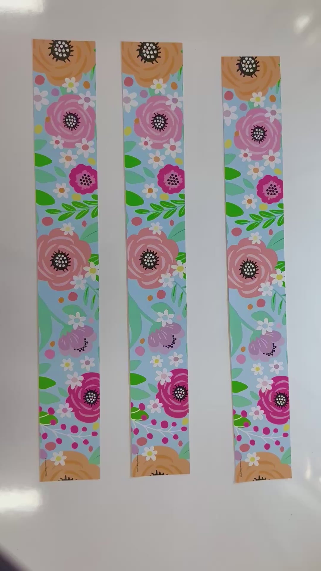 Pastel floral border 