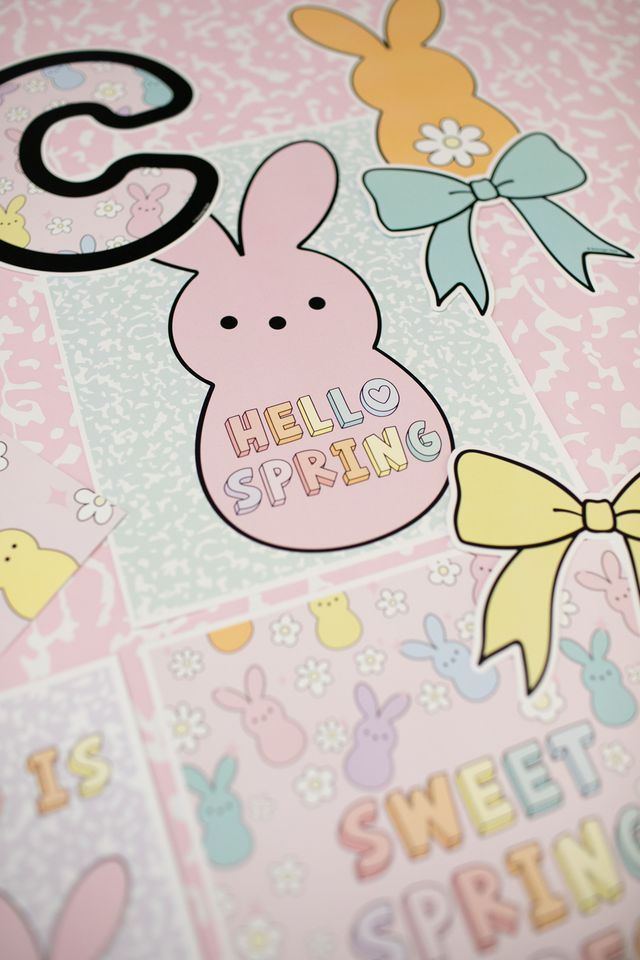 Printable Spring Mini Posters | Marshmallow Meadow